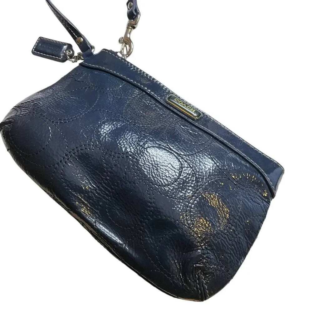 Coach Purse Dark‎ Blue Patent Leather Wristlet Clutch Eyelet Logo Zip Strap